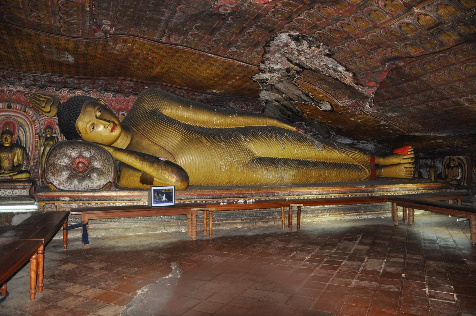 Dambulla-Cave-Temple
