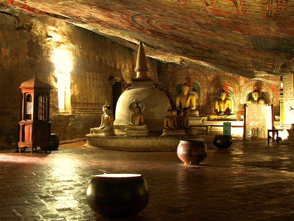 Dambulla-Cave-Temple